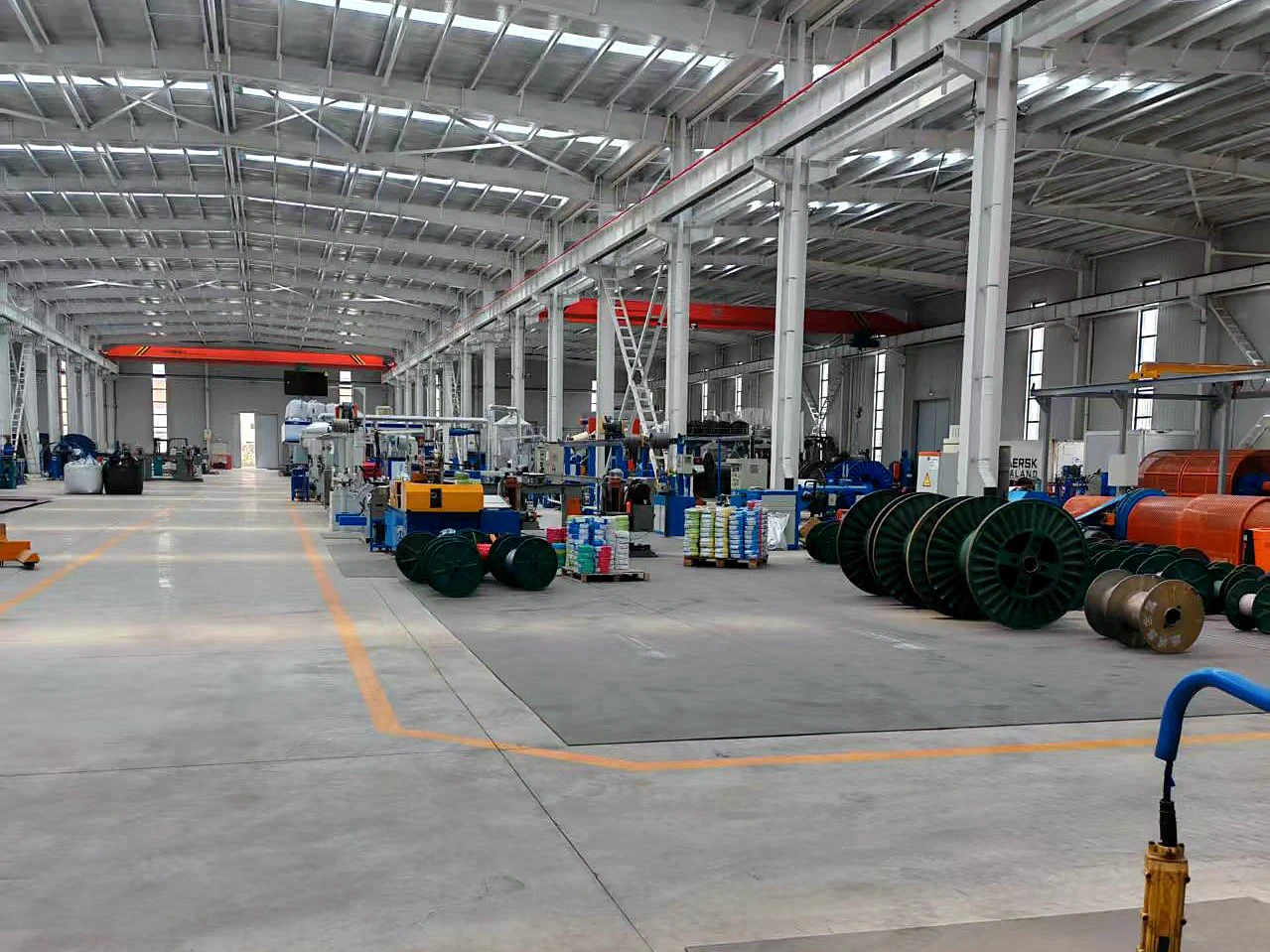 Wide view of the Huike Cable production floor